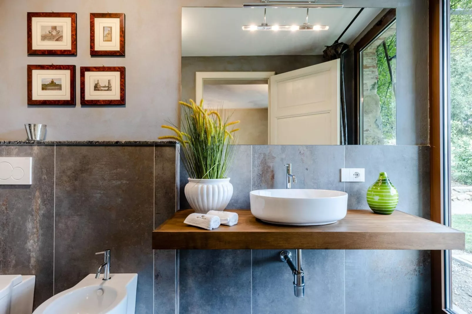 Il Conte Farmhouse Retreat - Bathroom