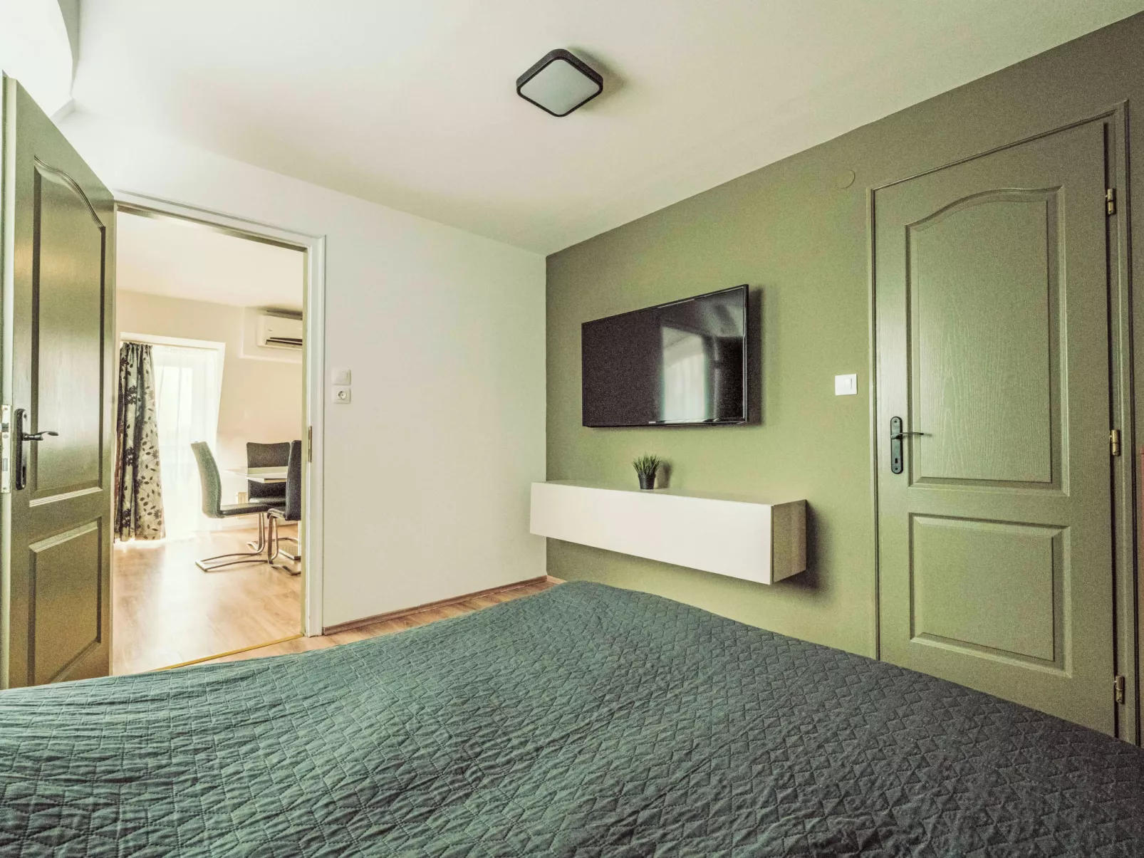 Caesar Apartment mit Terrasse, nahe dem Balaton - Drinnen