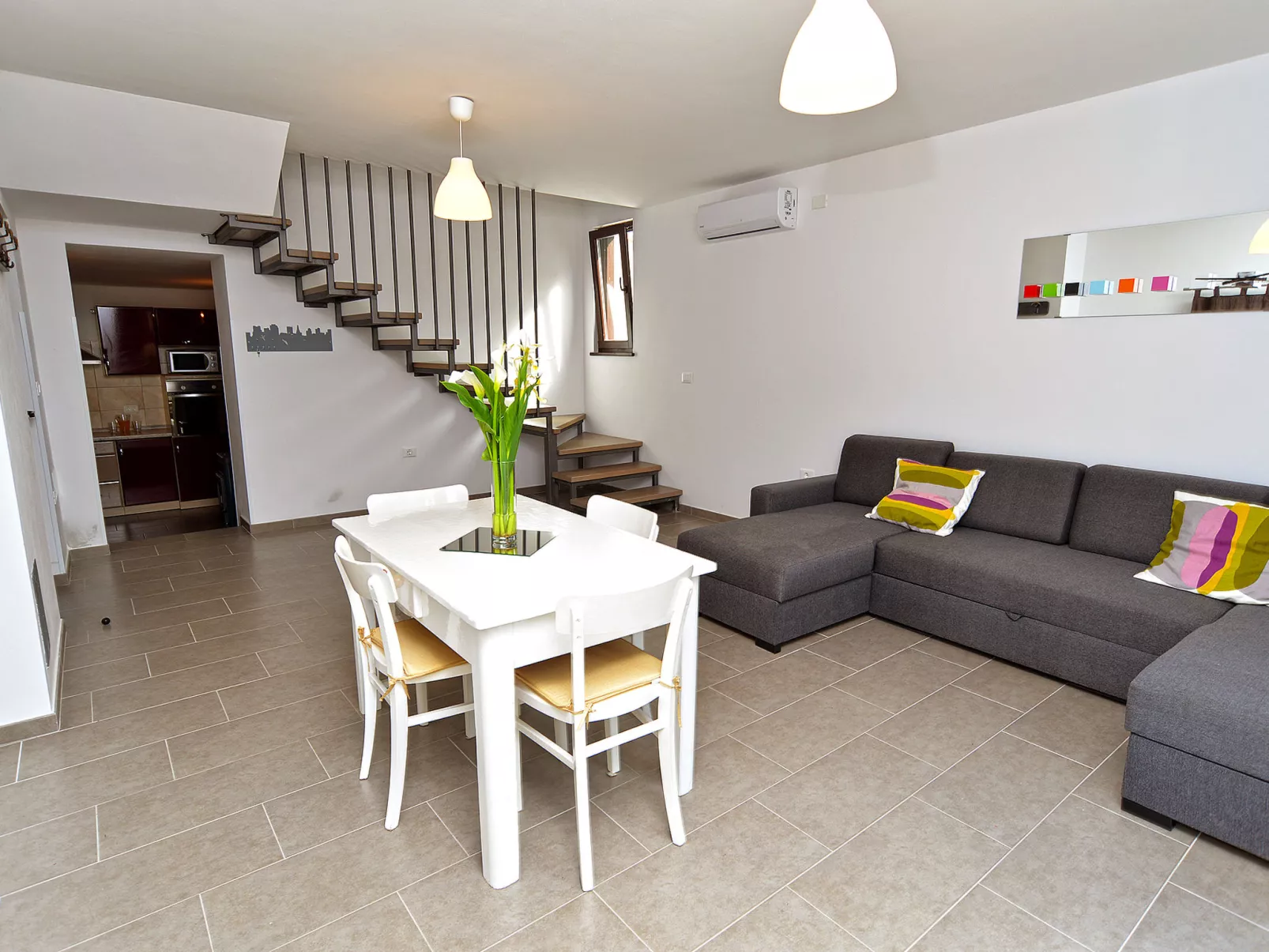 House 682 - Drinnen