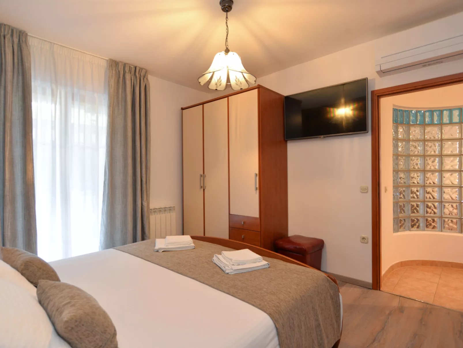 Apartment 1299 - Dedans