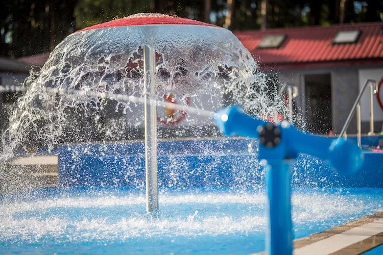 Domy wakacyjne 6-os LILIA FREZJA DALIA AZALIA - Piscine