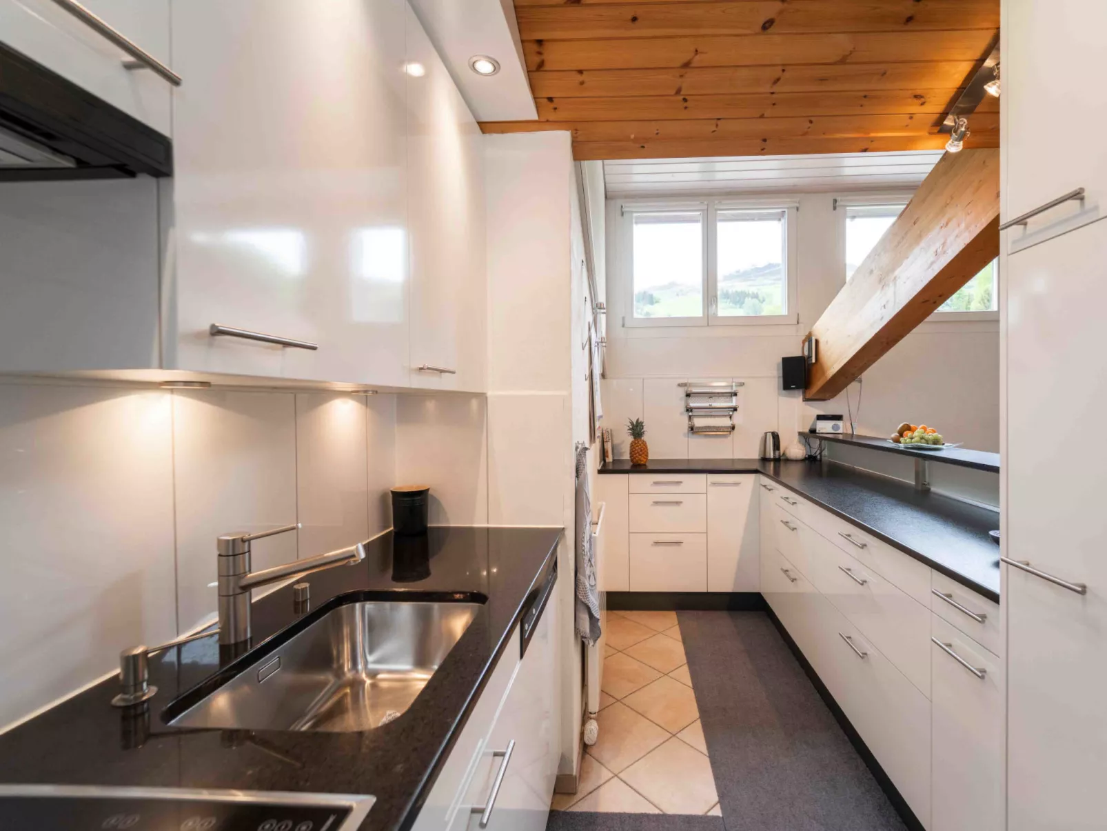 Arnika Attika, Obersaxen Affeier, (Obersaxen Affeier). - Inside
