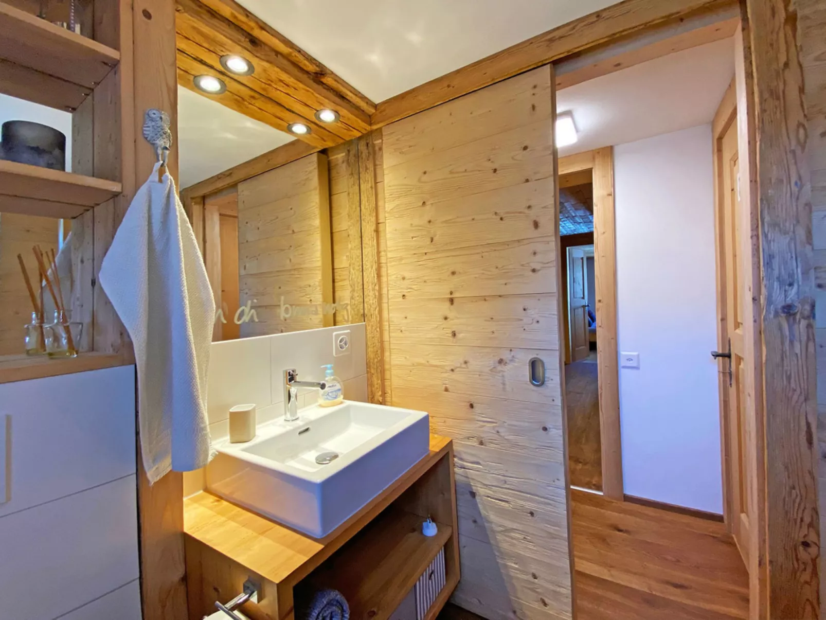 Casa Radieni, Flond, (Flond), 37000B - Drinnen