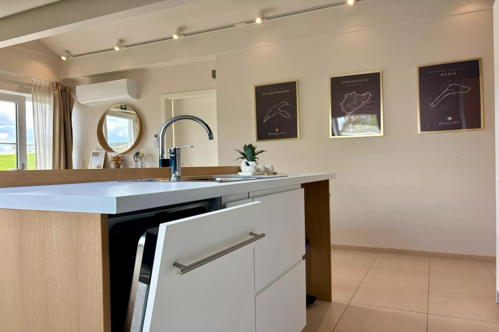 Pit & Lodge - Kitchen