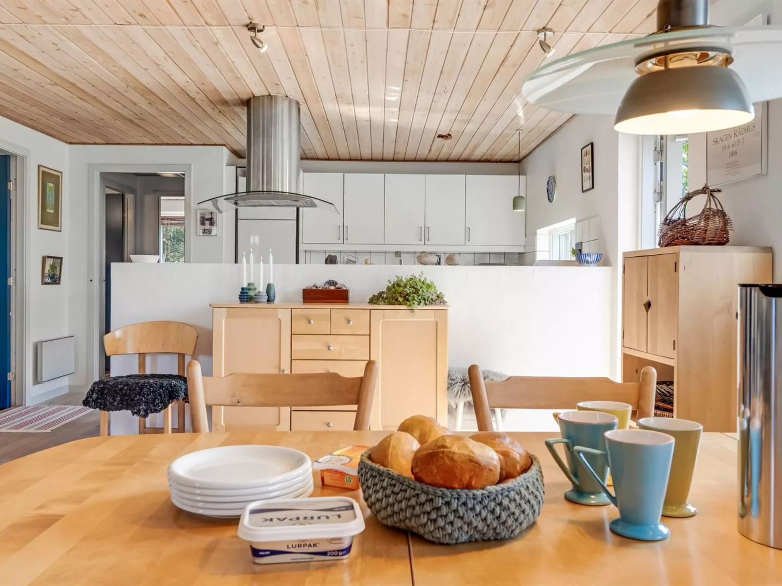 "Jaskirt" - 400m from the sea - Inside