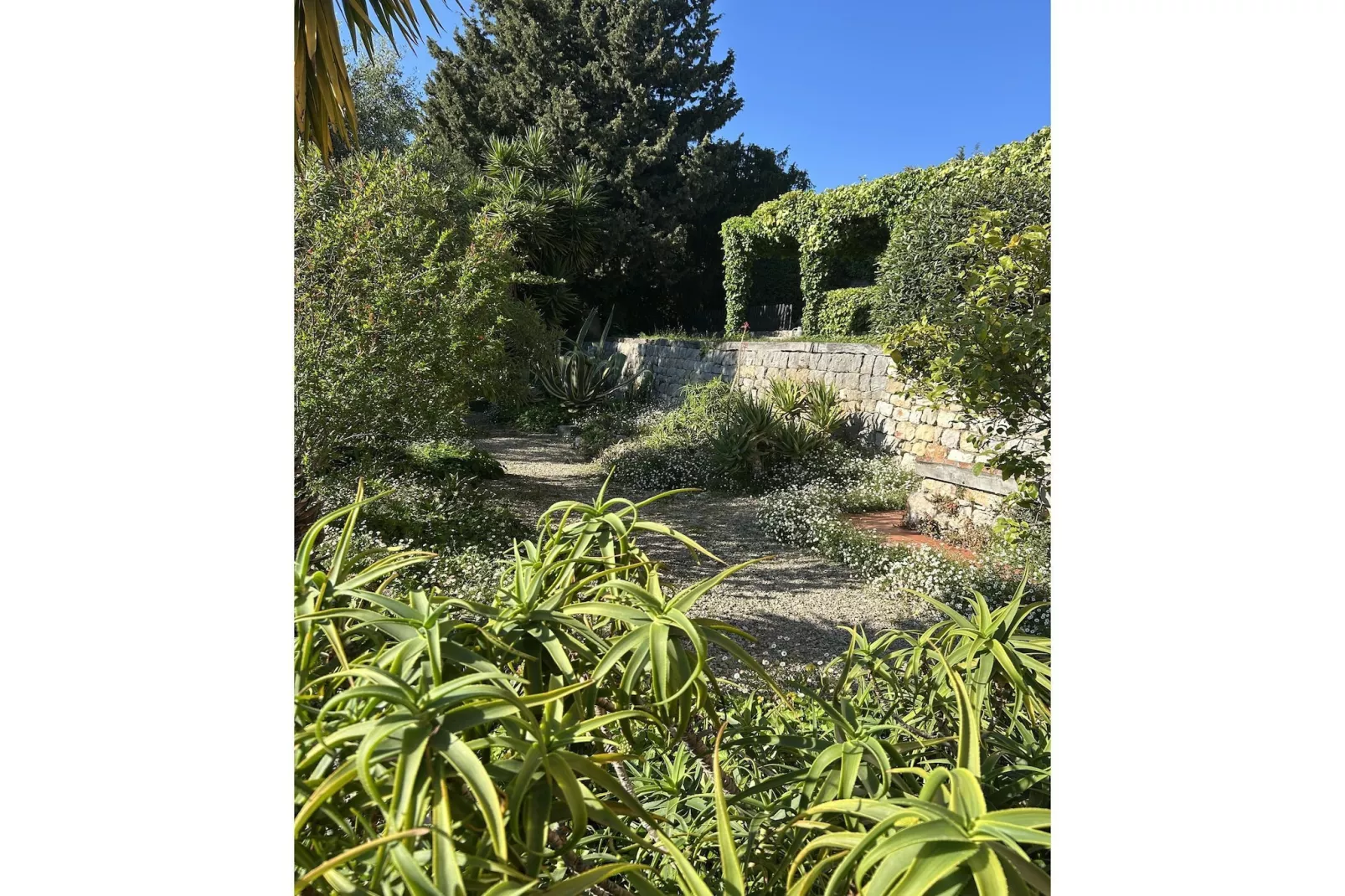Grasse - Zones été à 1 km