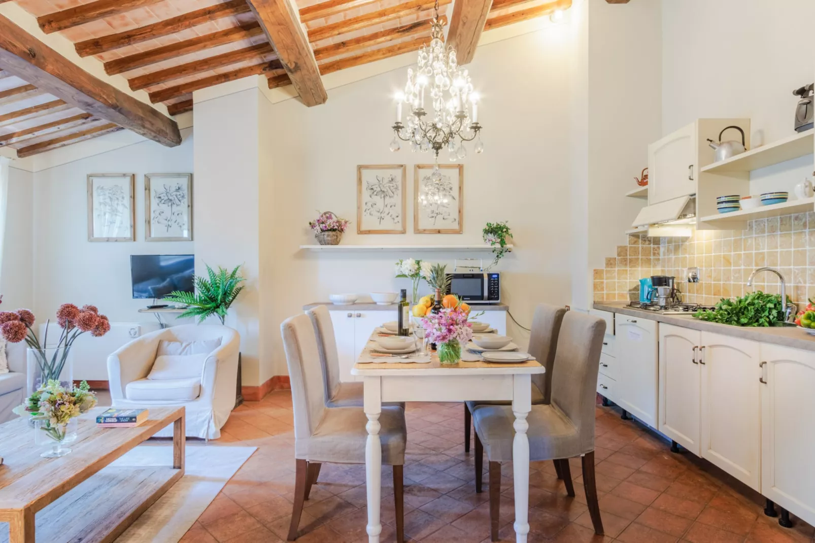 Maria Farmhouse Apartment in Wine Resort in Lucca - Esszimmer