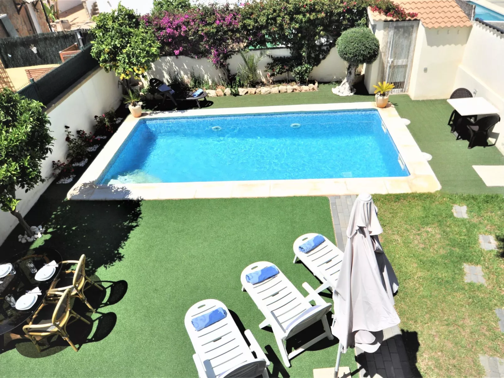 VILLA HUGO Casa en zona residencial tranquila Bahía Grande con Piscina Privada. - Outside
