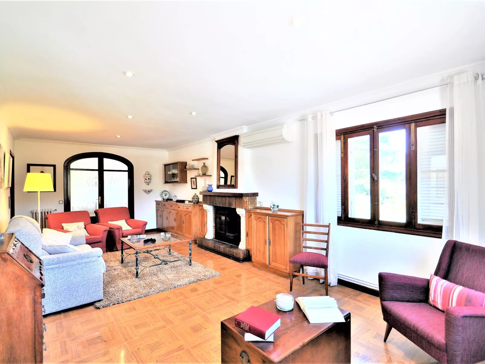 Villa con piscina privada, wifi, aire acondicionado y vistas a montaña ideal pa - Drinnen
