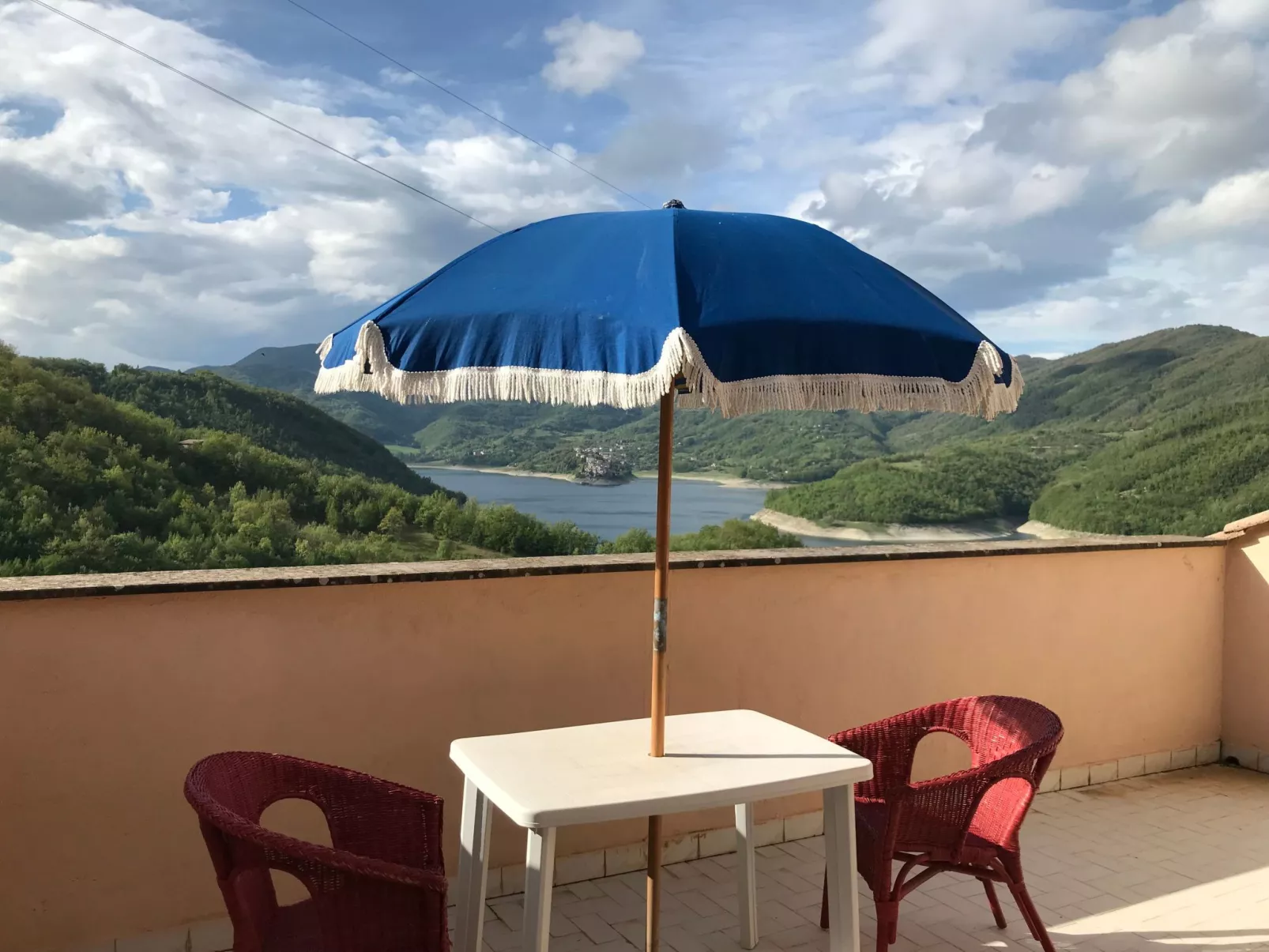 Am Turanosee - Draußen