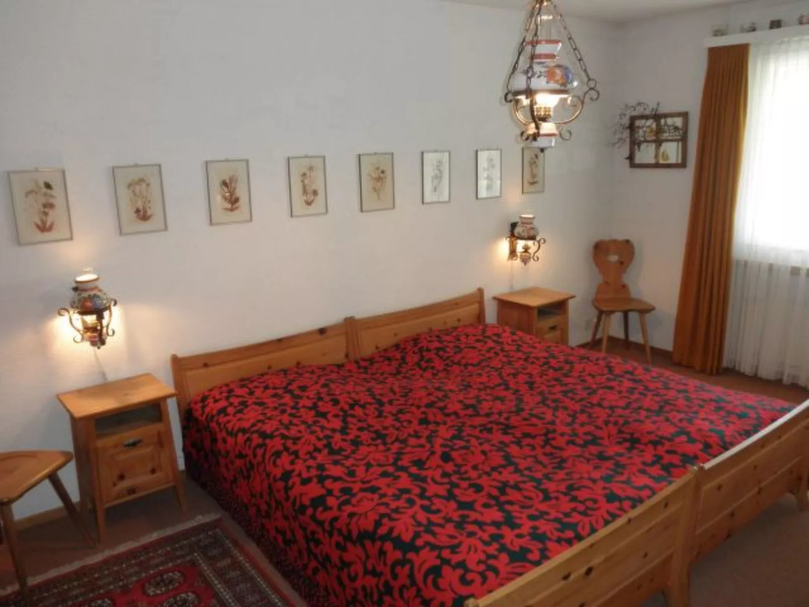 Ner B / Hartl, (Flims Dorf). 2.5 Zimmerwohnung - Drinnen