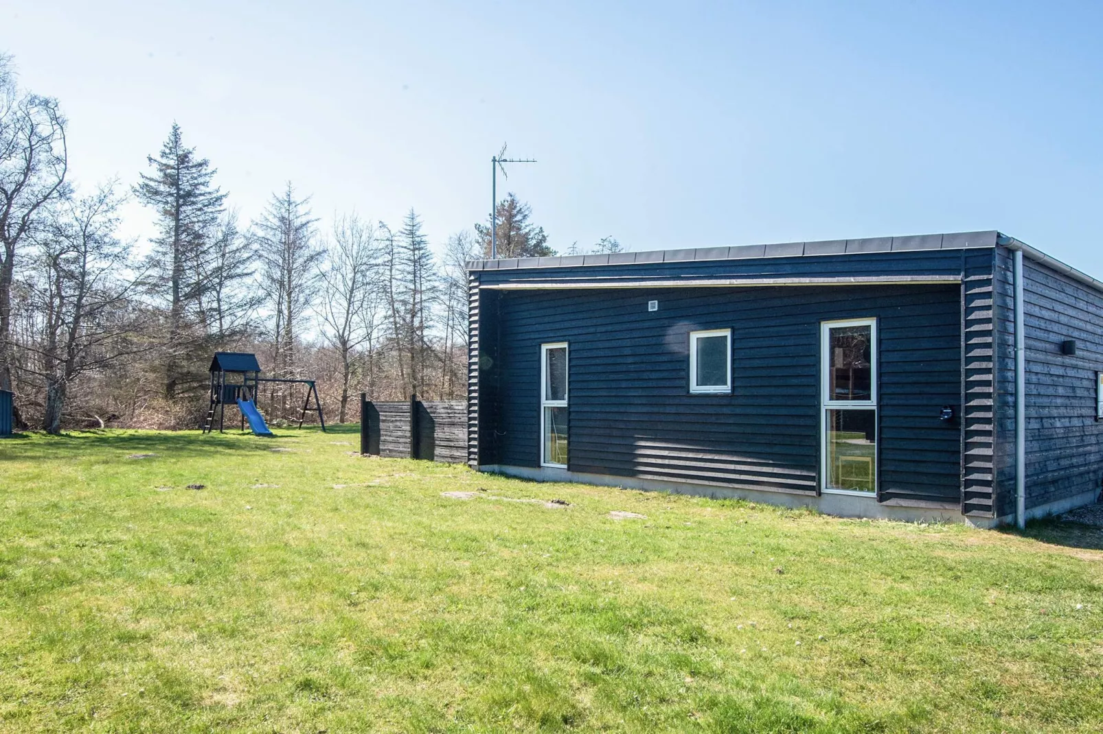 Summer house with wellness area - View