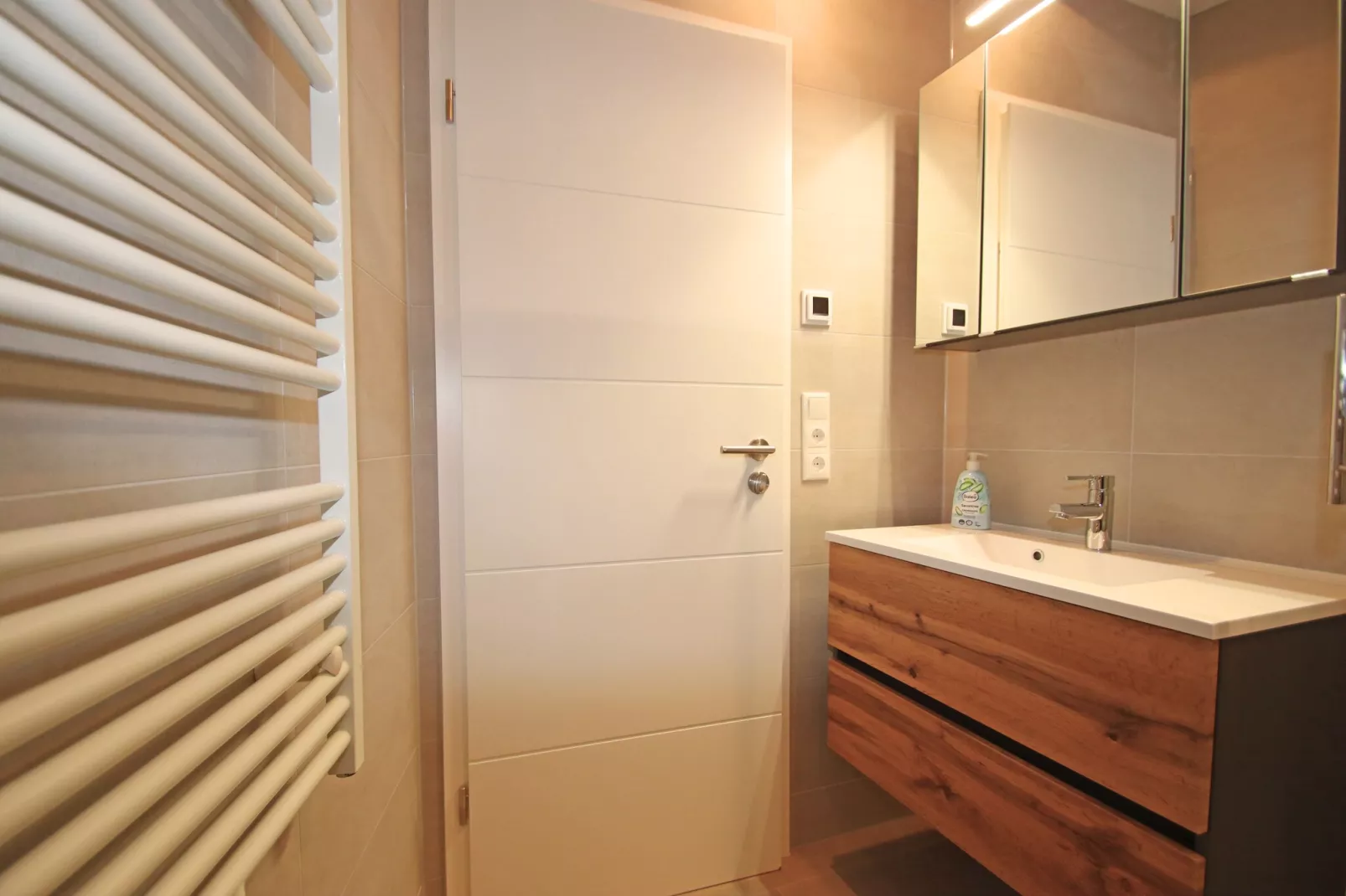 Fewo Neels Zeltplatzstr 5 56 qm - Badezimmer