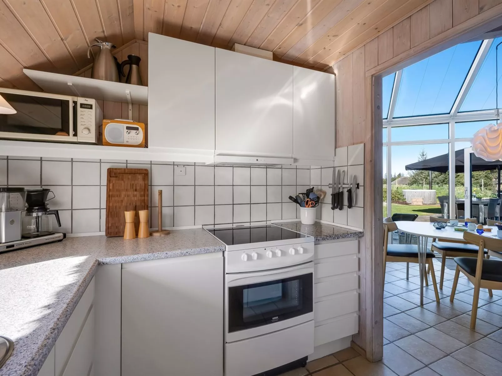 "Ansine" - 1.2km from the sea - Drinnen