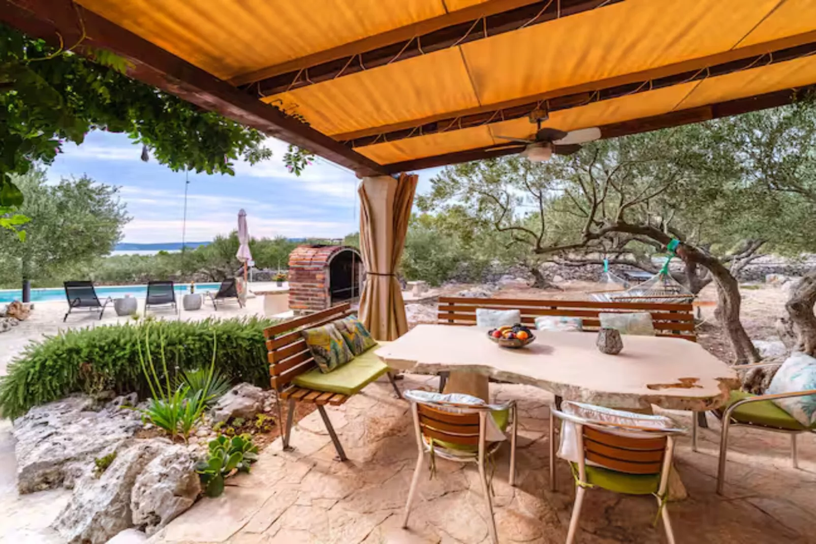 Holiday home House of the Sun - Three Bedroom Holiday Home with Pool
