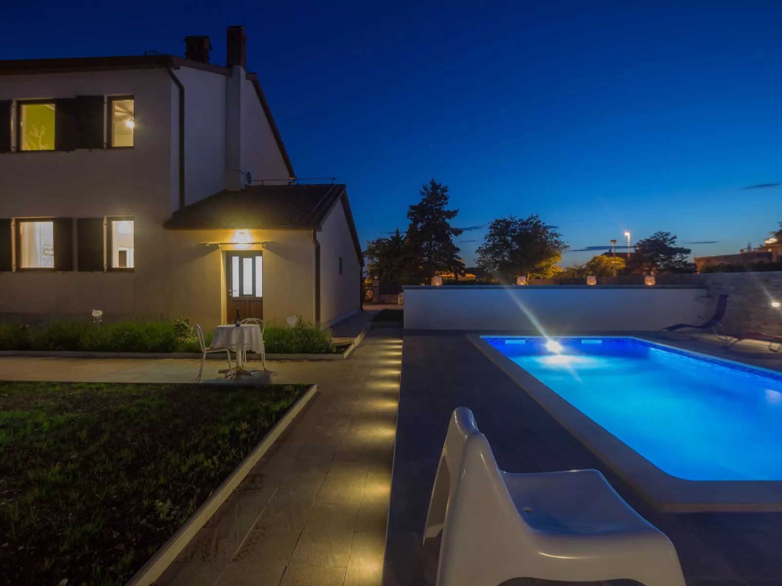 Villa Valbandon - Draußen