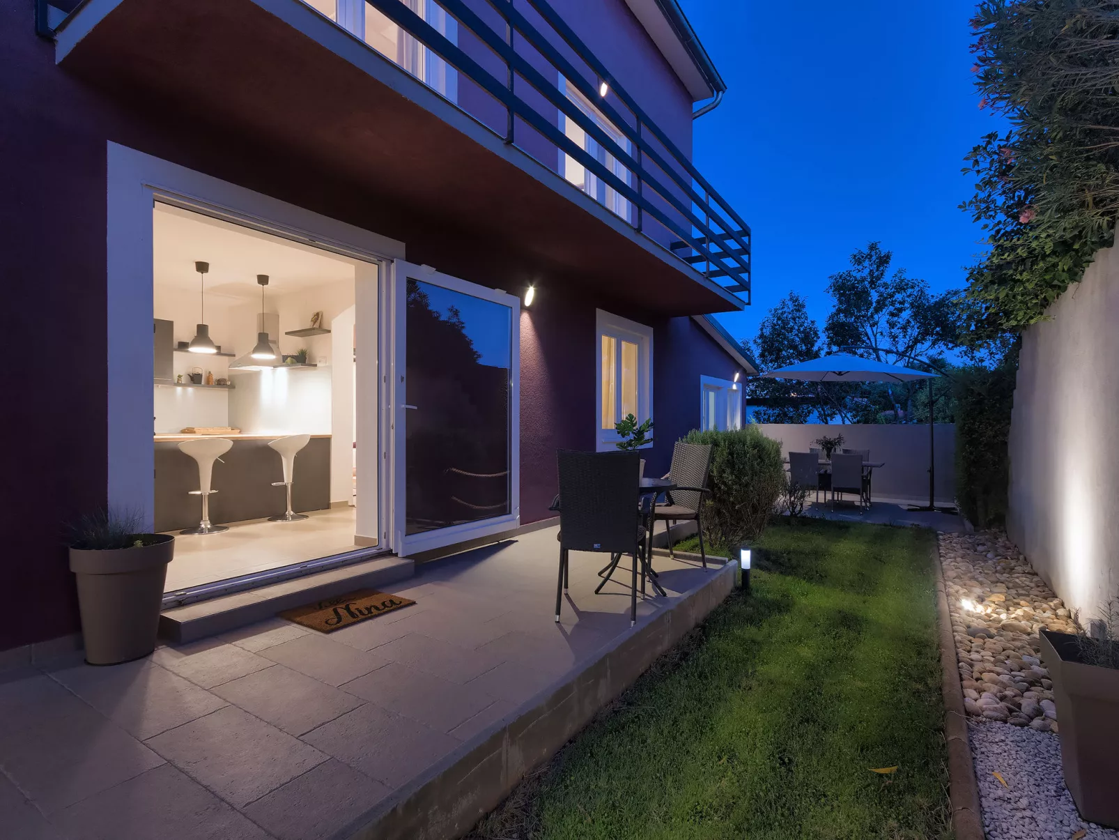 Villa 2019 - Outside