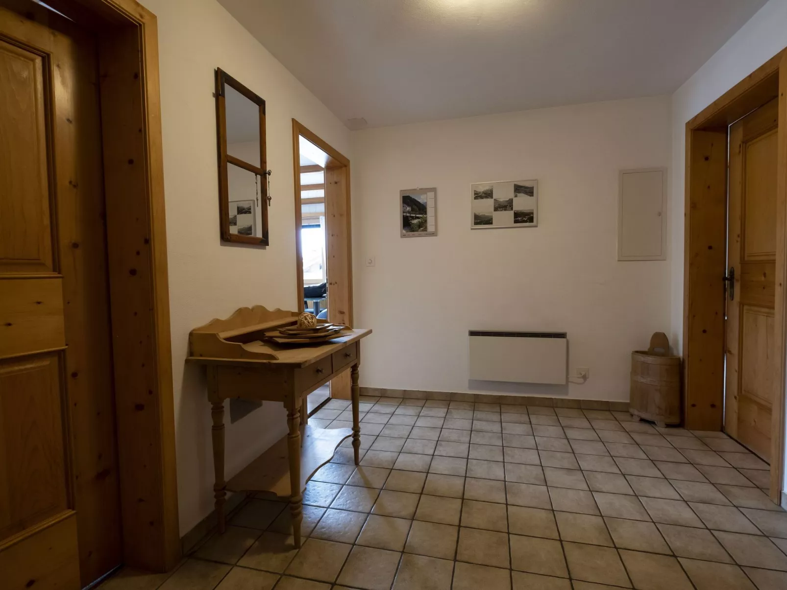 Archas 202A, (Sent). - Drinnen