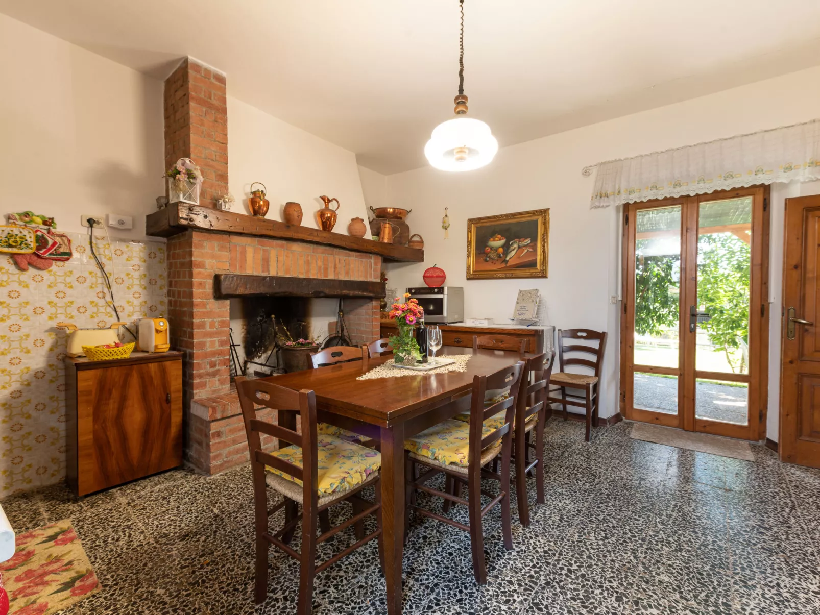Country House-Dedans