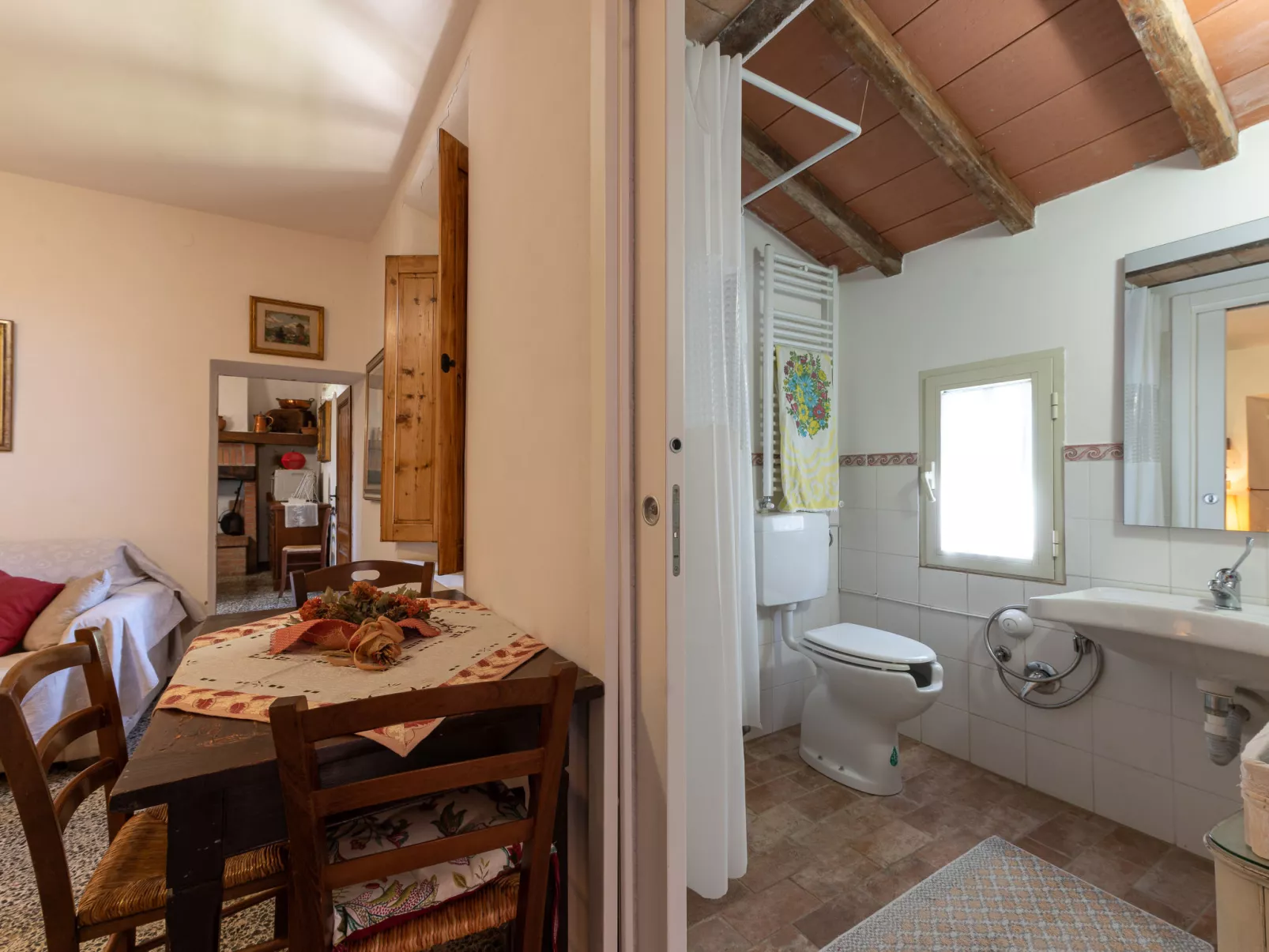 Country House-Dedans