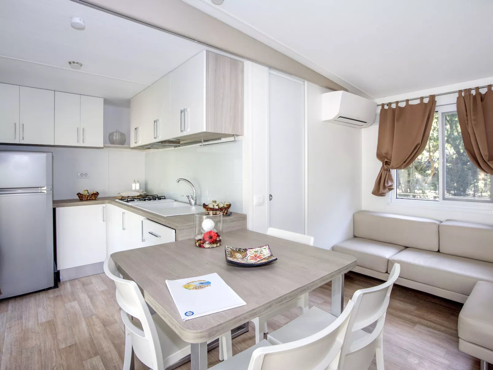 Bungalow Trendy-Inside
