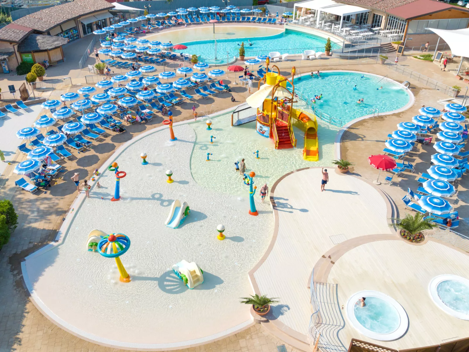 Bungalow Charme-Draußen