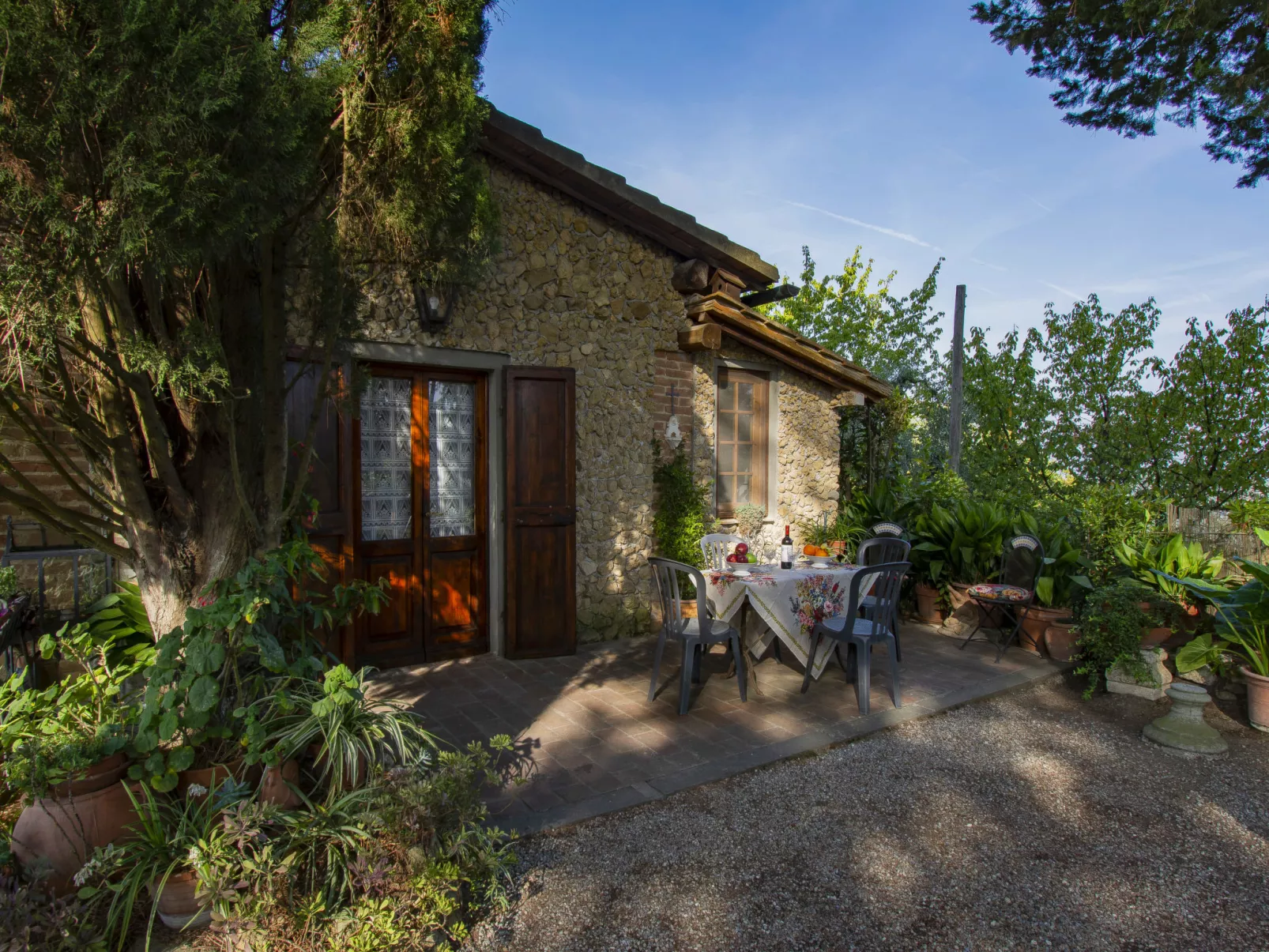 Il Crocino II-Outside
