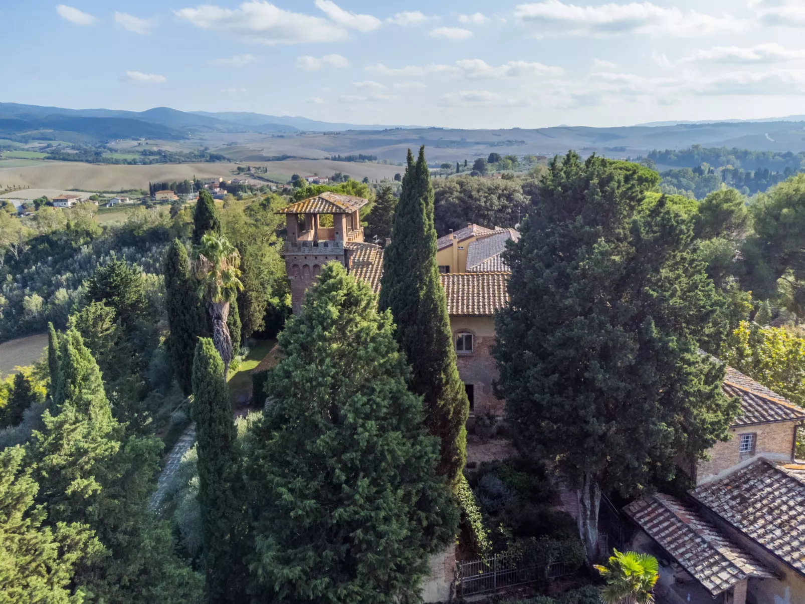 Casa dei Granai-Outside