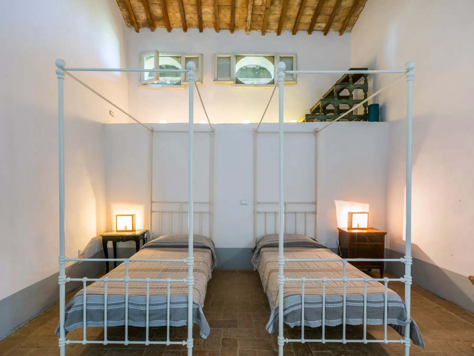 Casa dei Granai-Inside