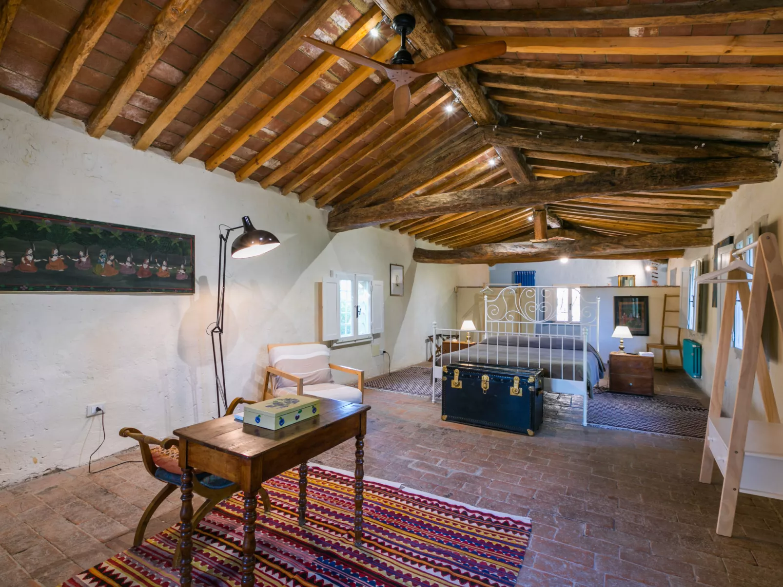 Casa dei Granai-Inside