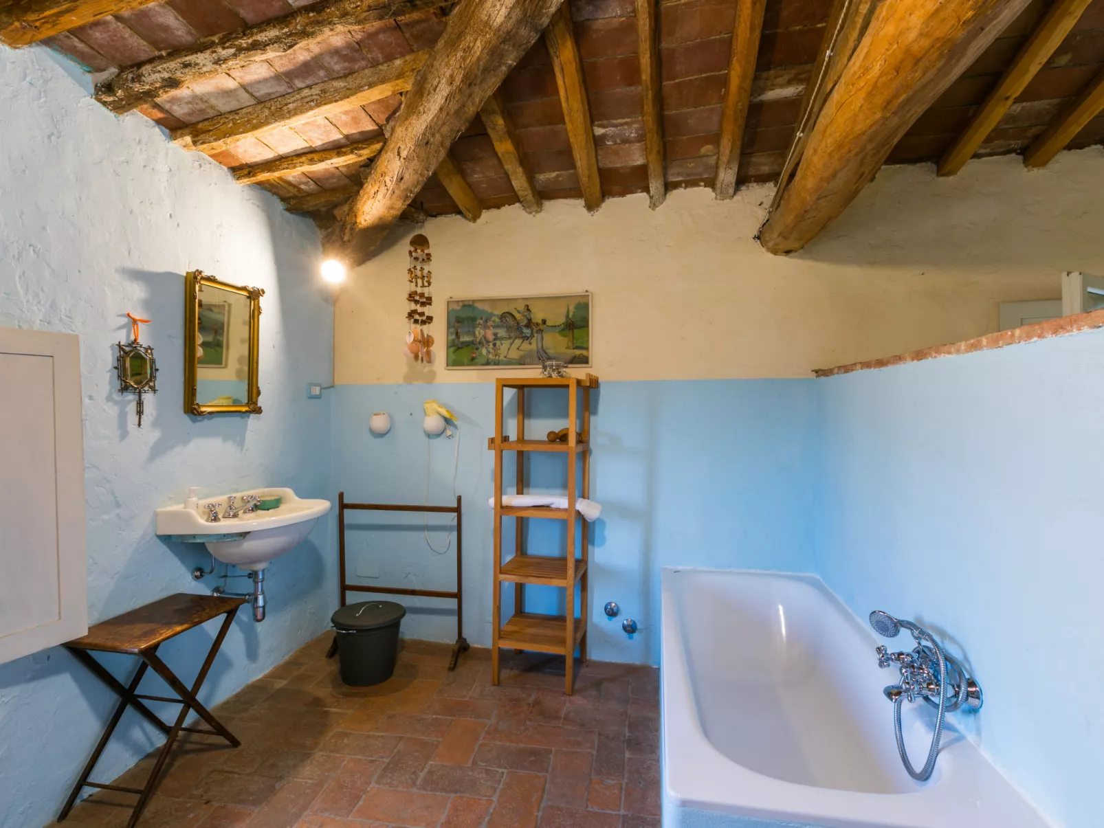 Casa dei Granai-Inside