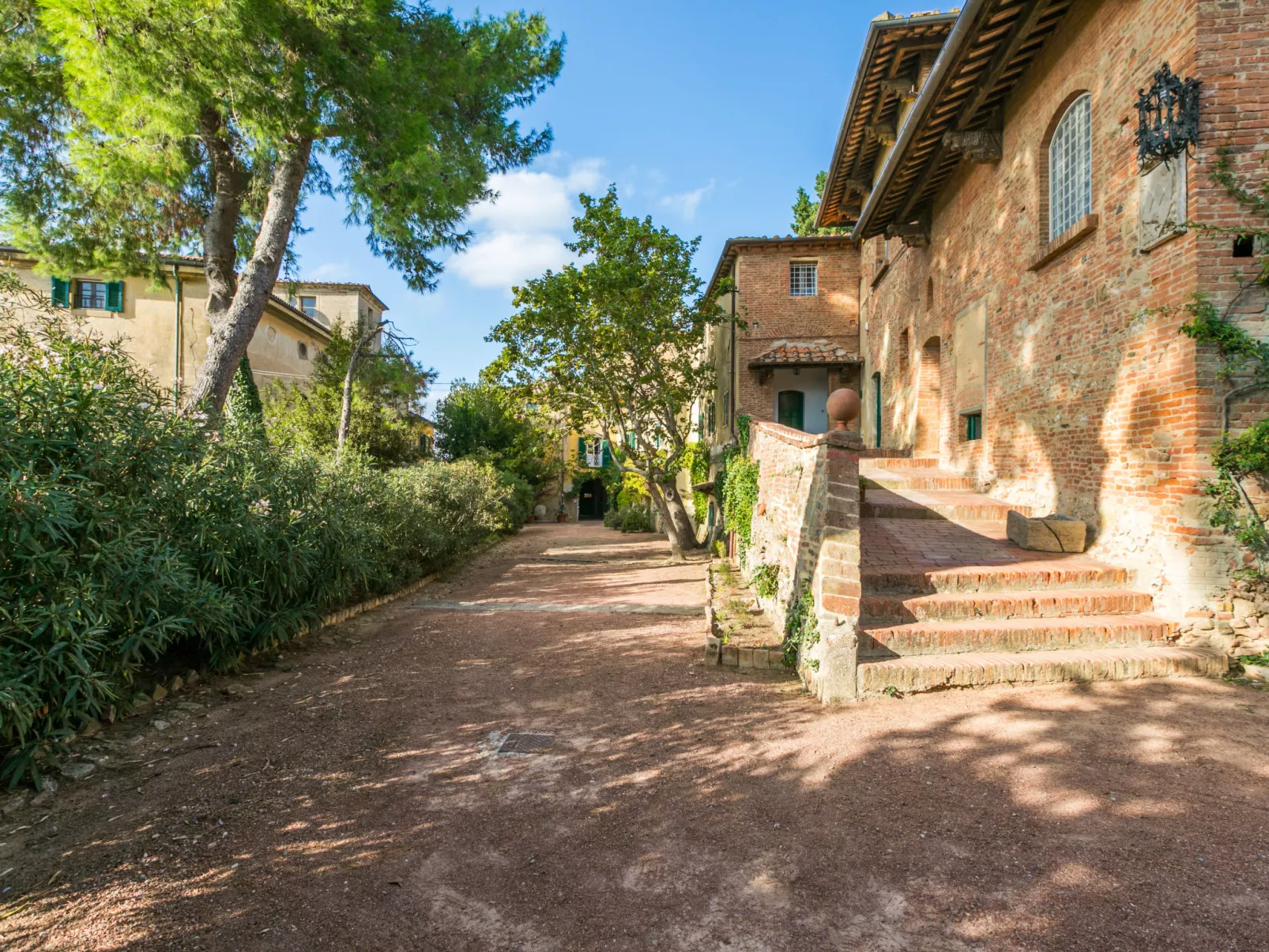 Casa dei Granai-Outside