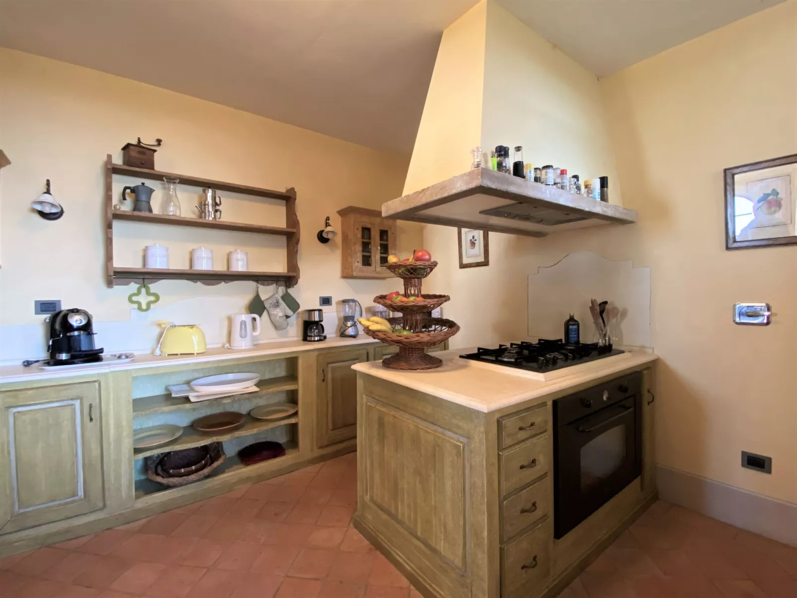 Poggio al Pruno-Inside