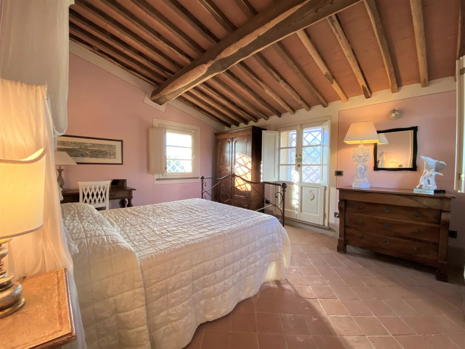 Poggio al Pruno-Inside