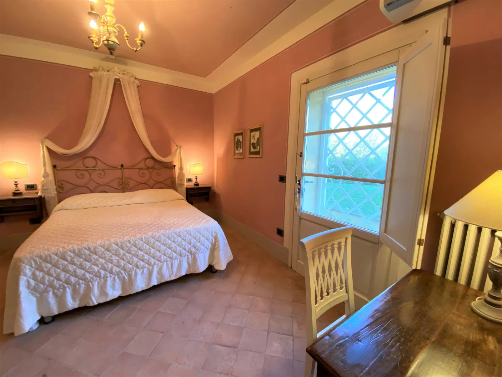 Poggio al Pruno-Inside