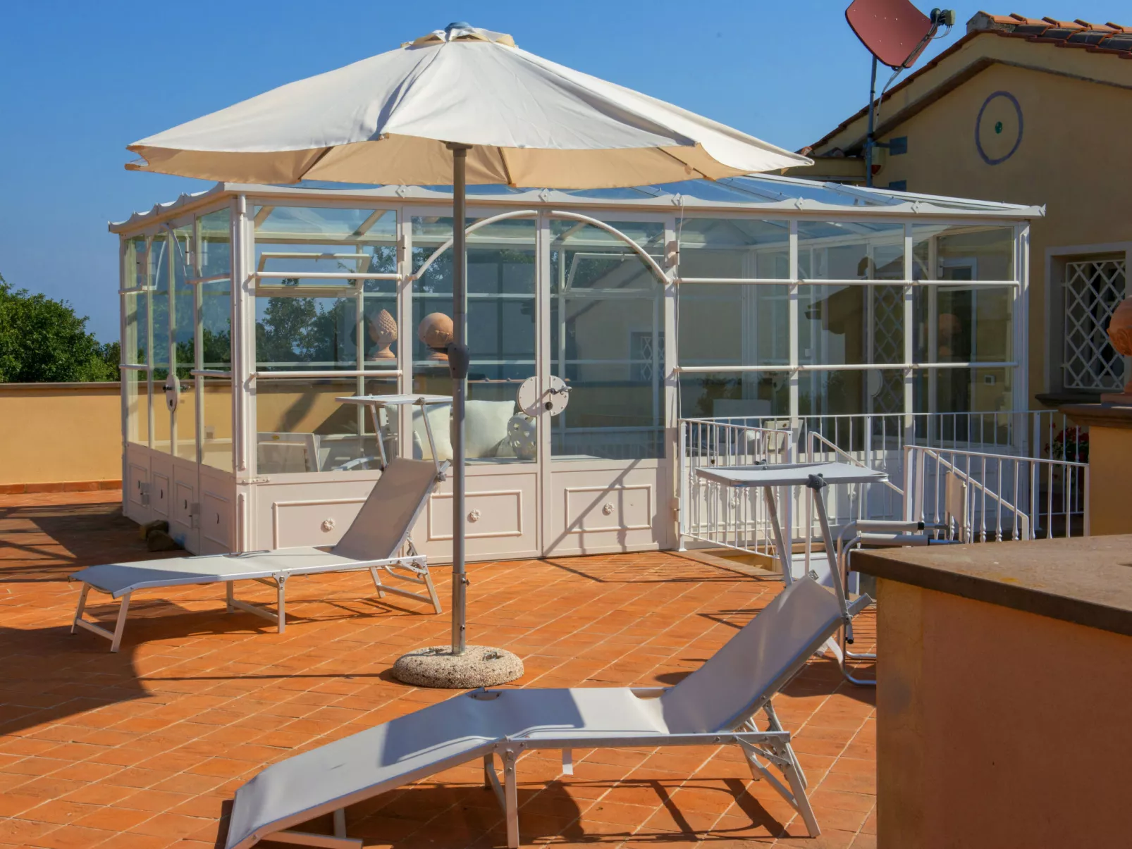 Poggio al Pruno-Outside