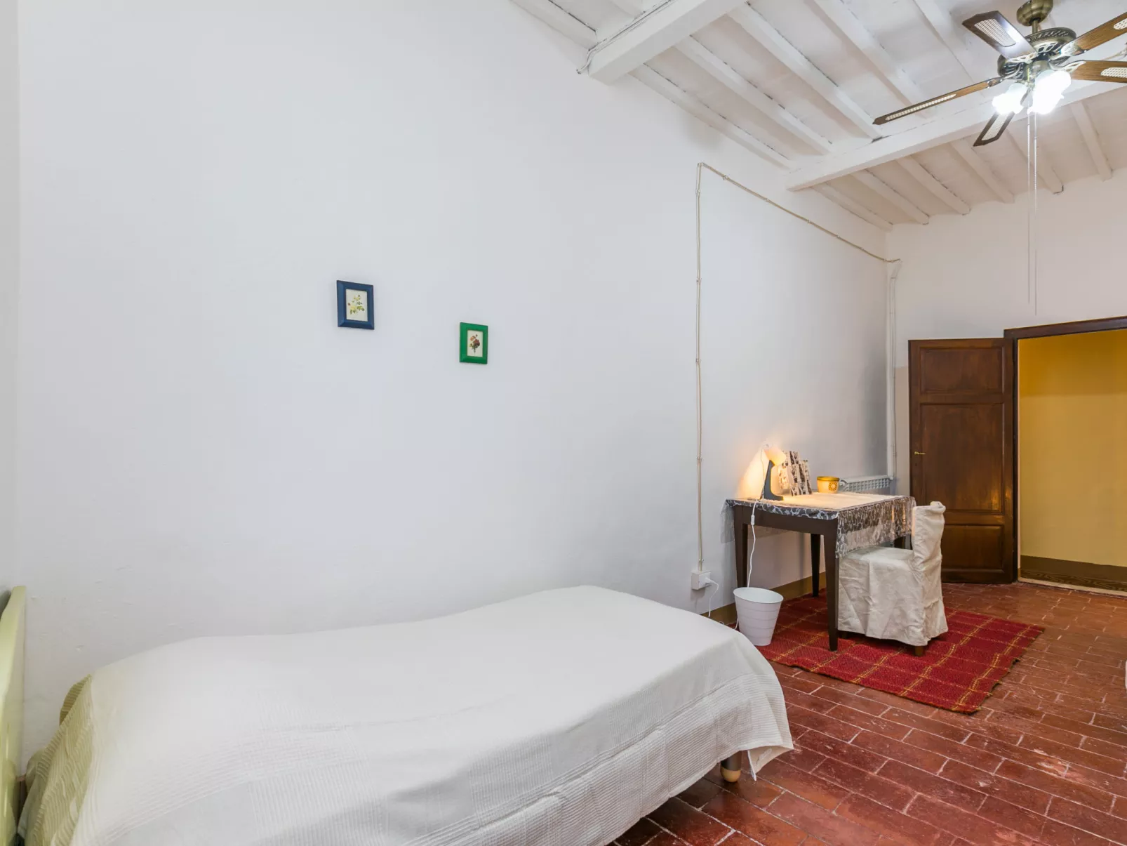 Francesco's pretty house-Inside