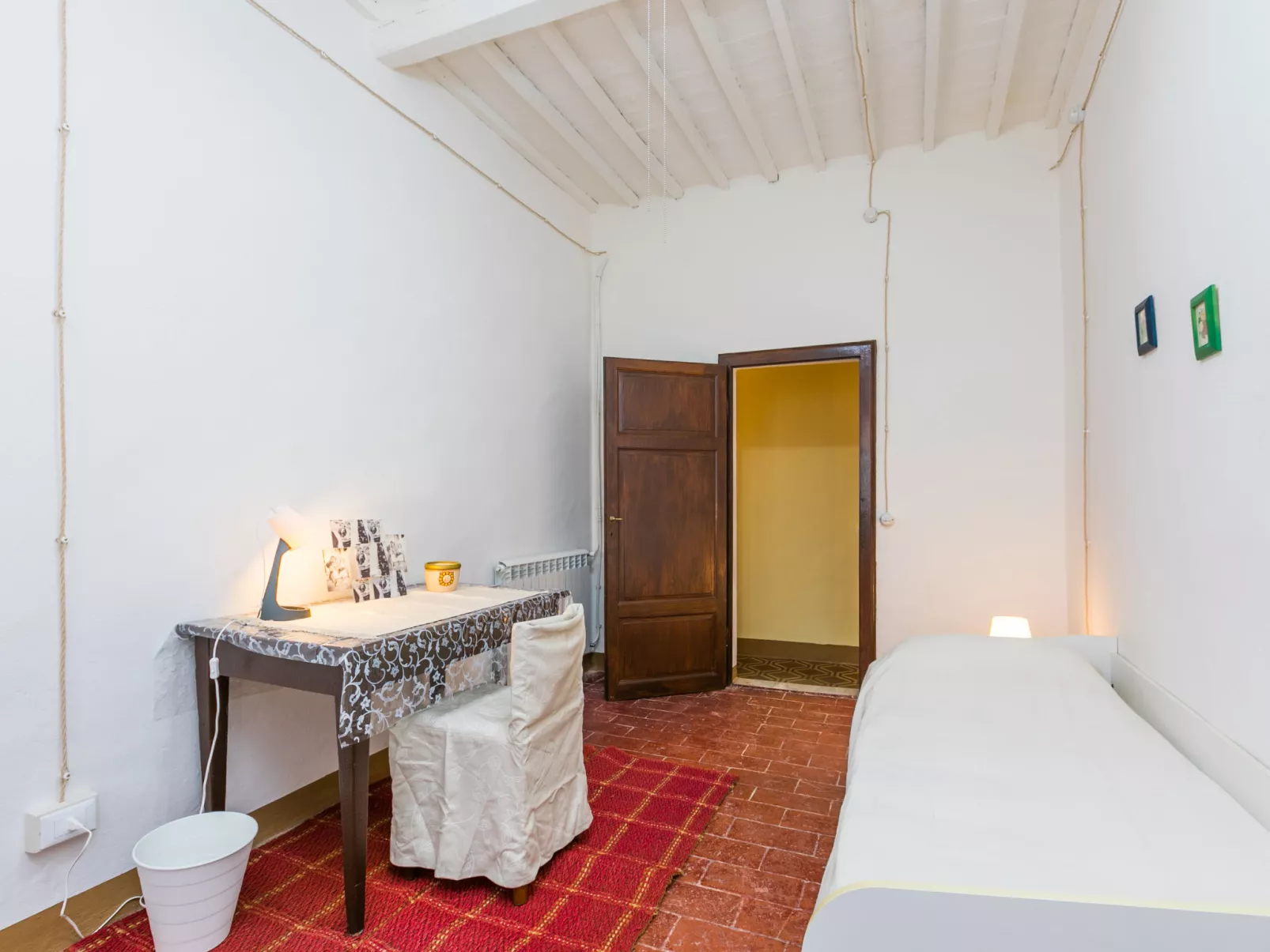 Francesco's pretty house-Inside