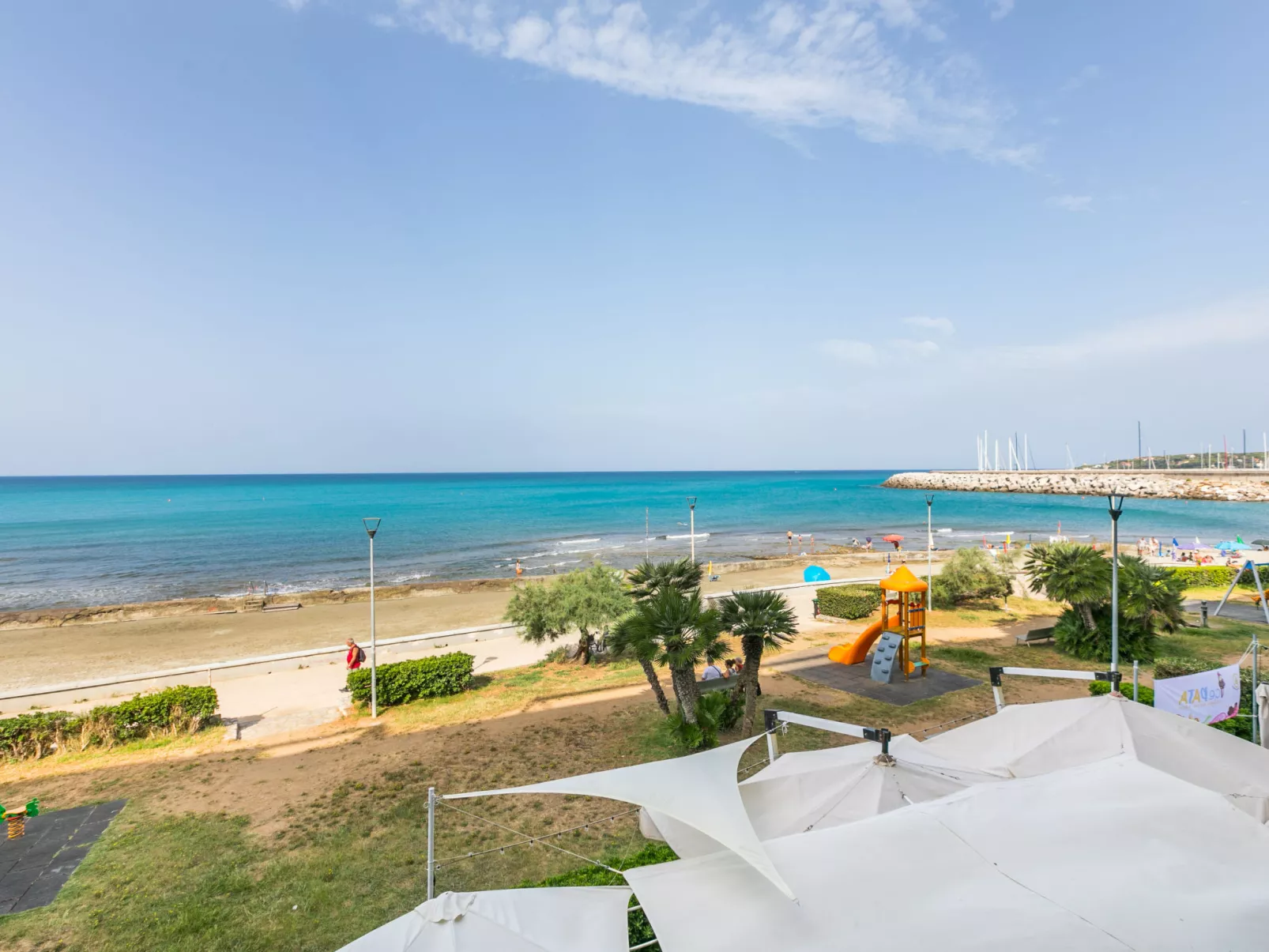 Massimo Beach House-Outside
