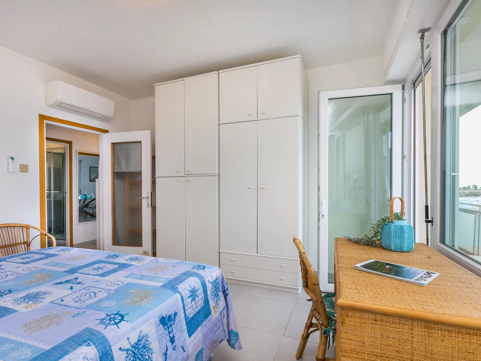 Massimo Beach House-Inside