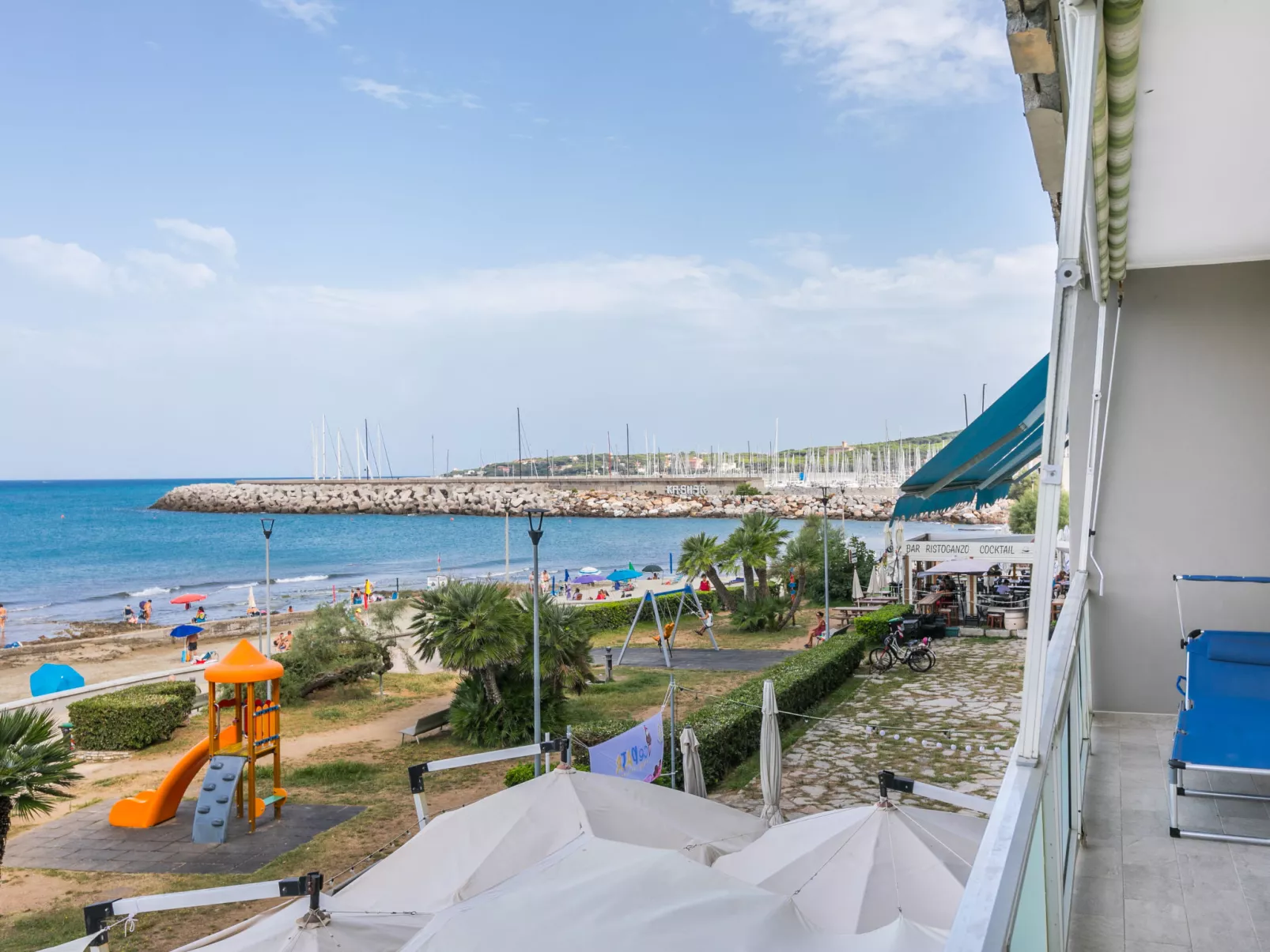 Massimo Beach House-Outside