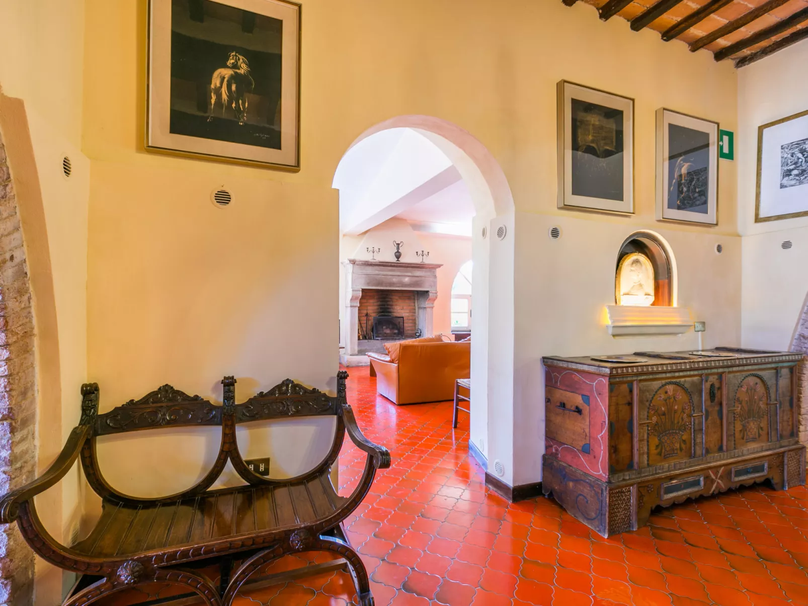 Villa Alari-Dedans