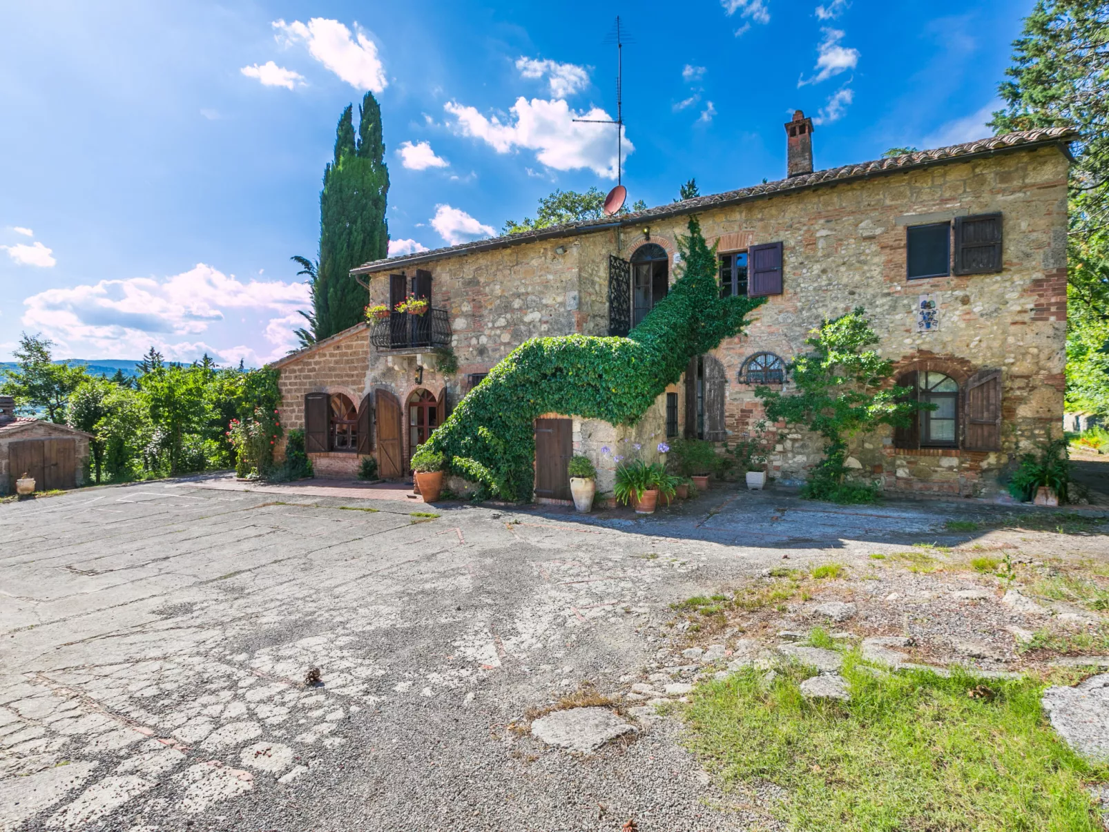 Villa Alari-Dehors