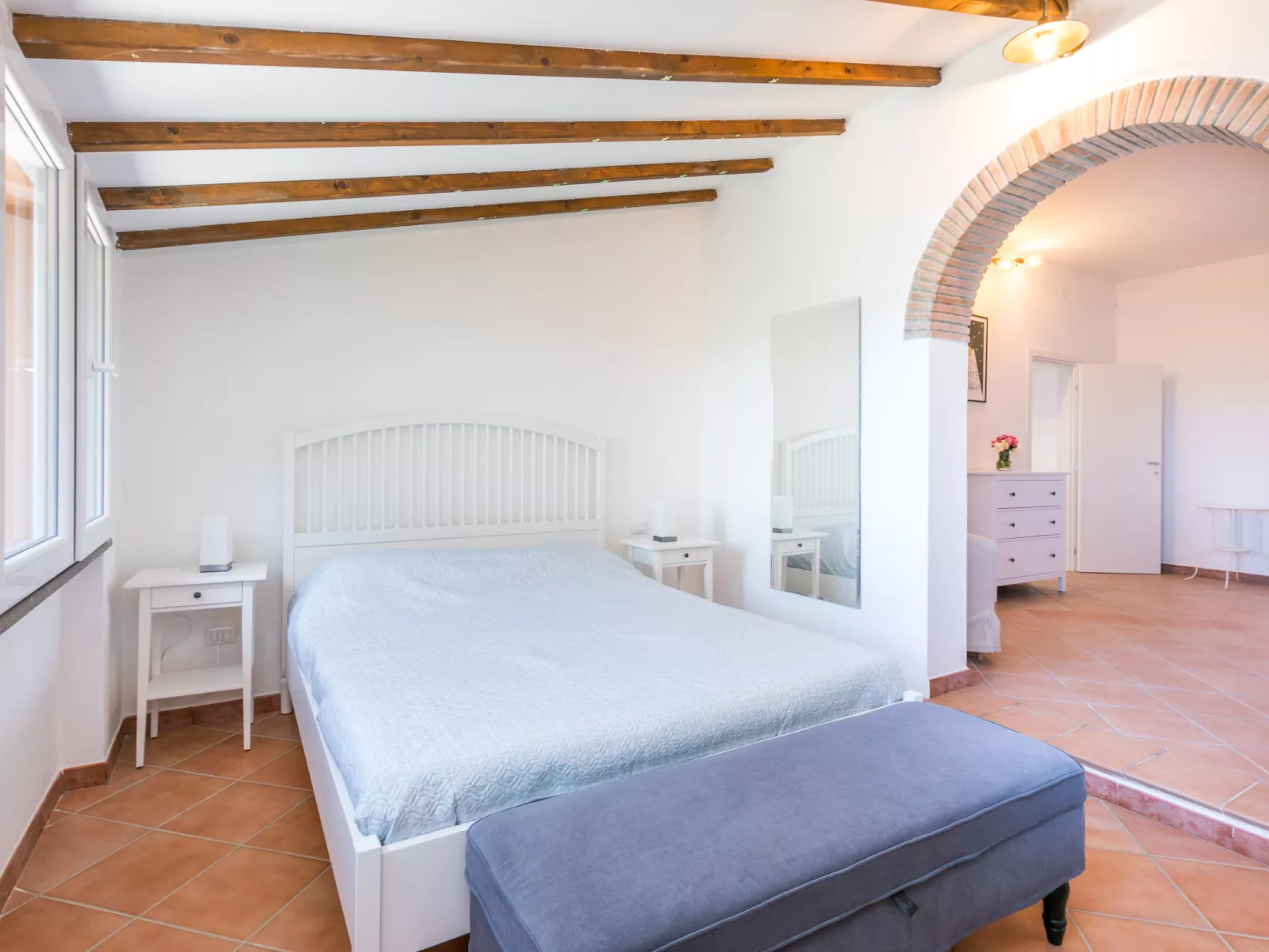 Tuscania-Inside