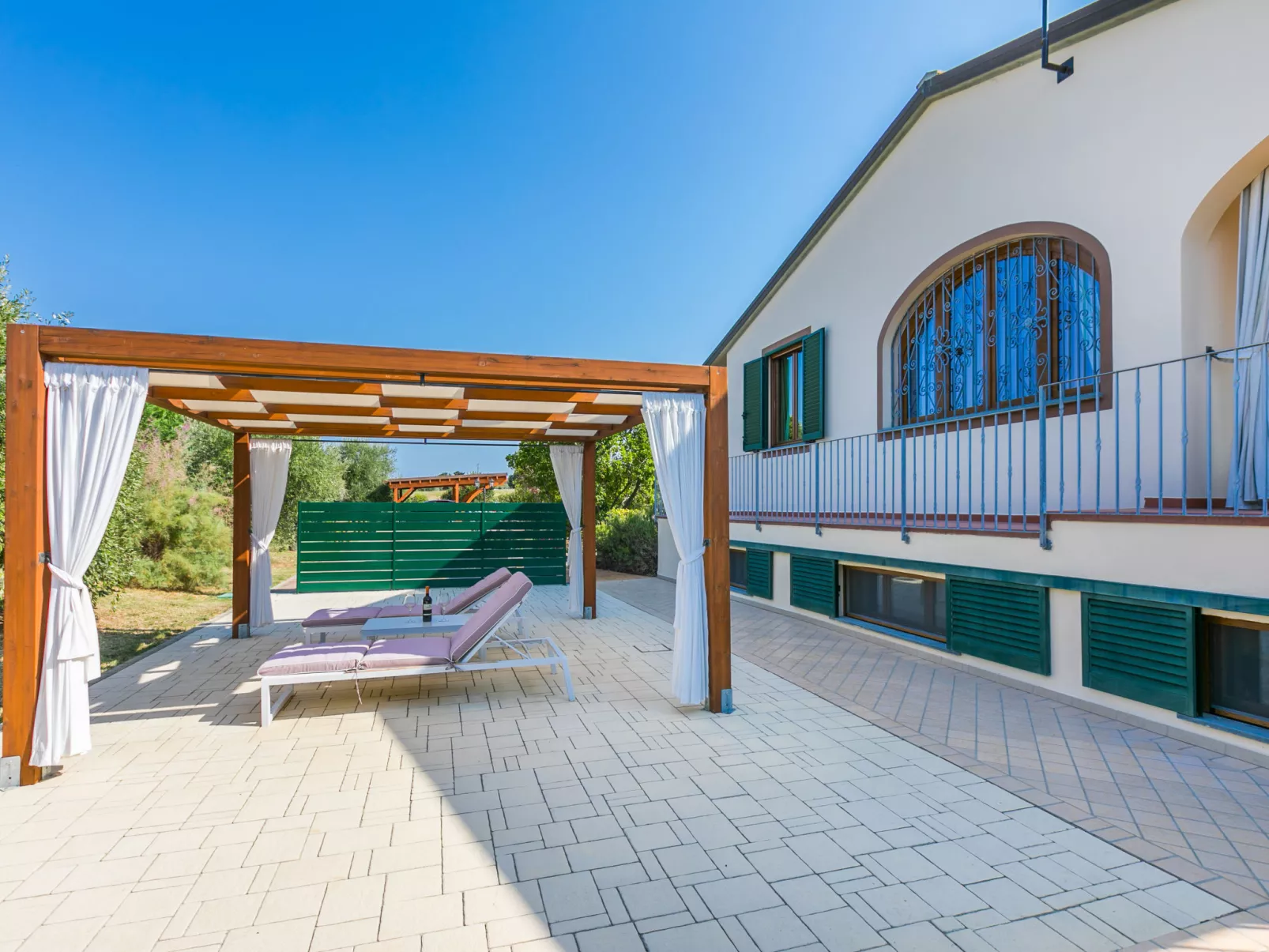 Villa della Duna-Outside