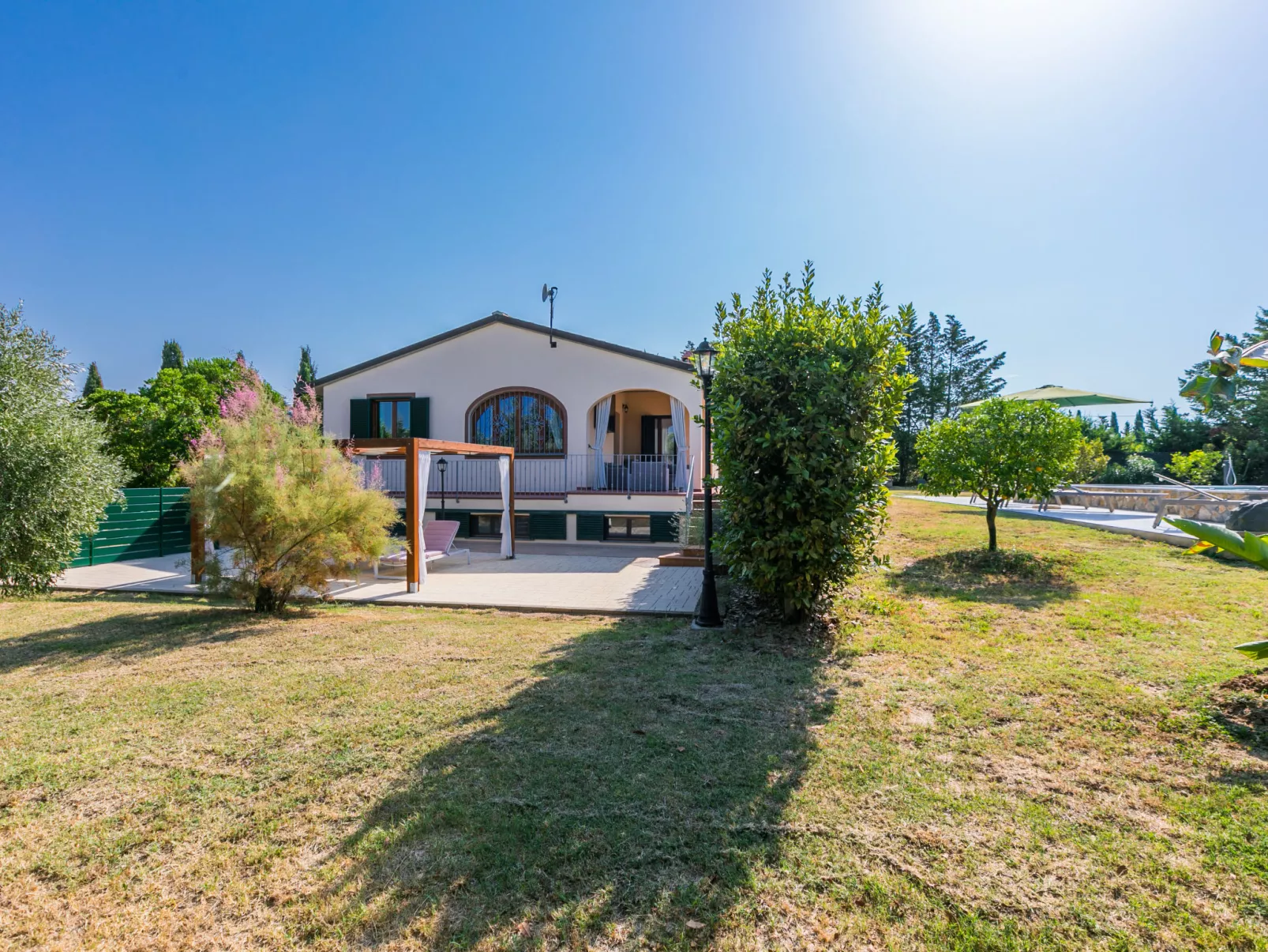 Villa della Duna-Outside