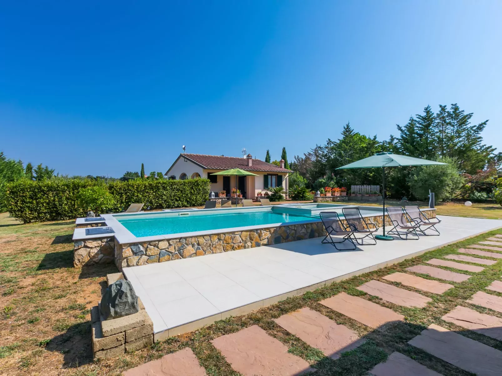 Villa della Duna-Outside