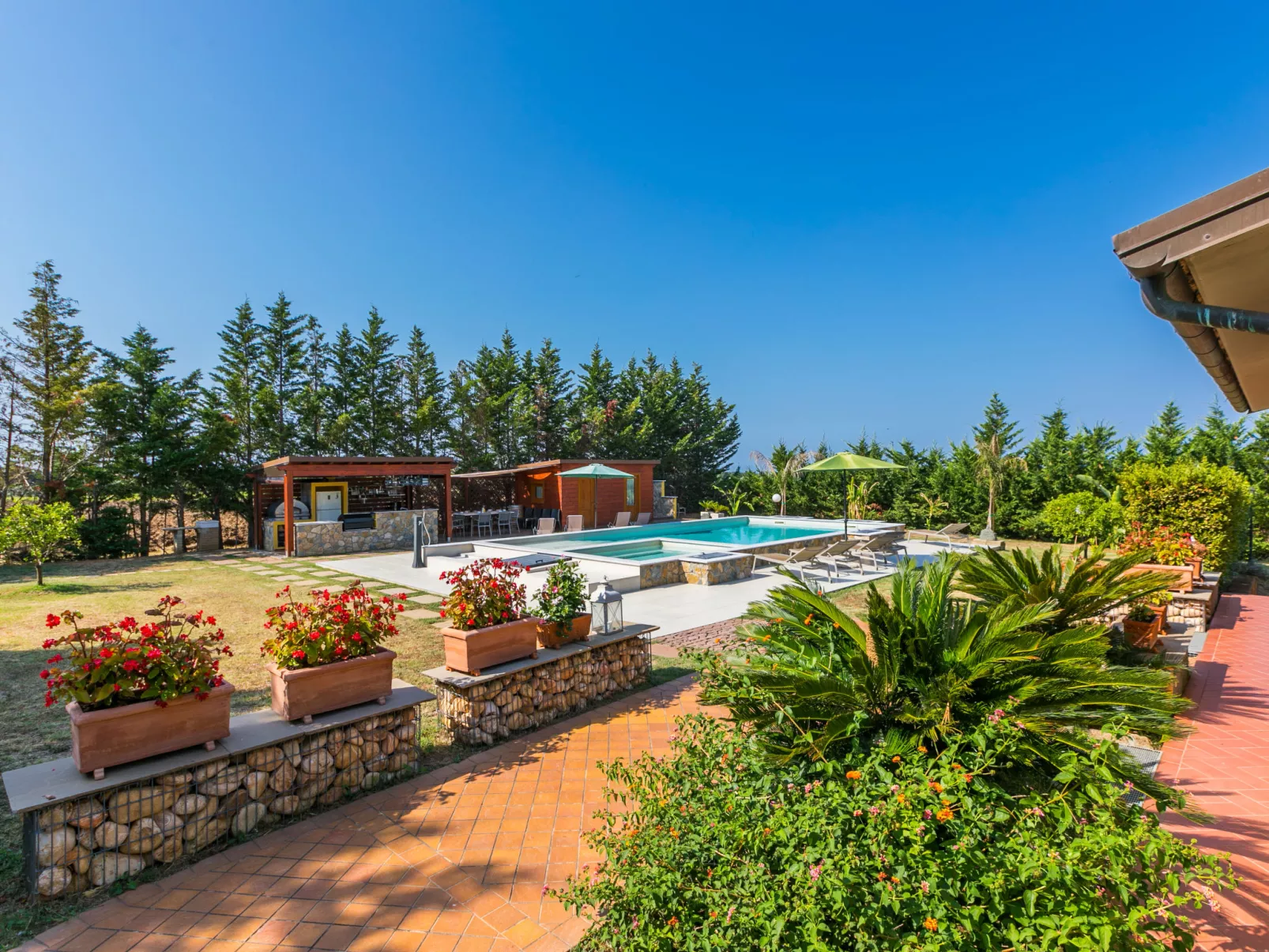 Villa della Duna-Outside
