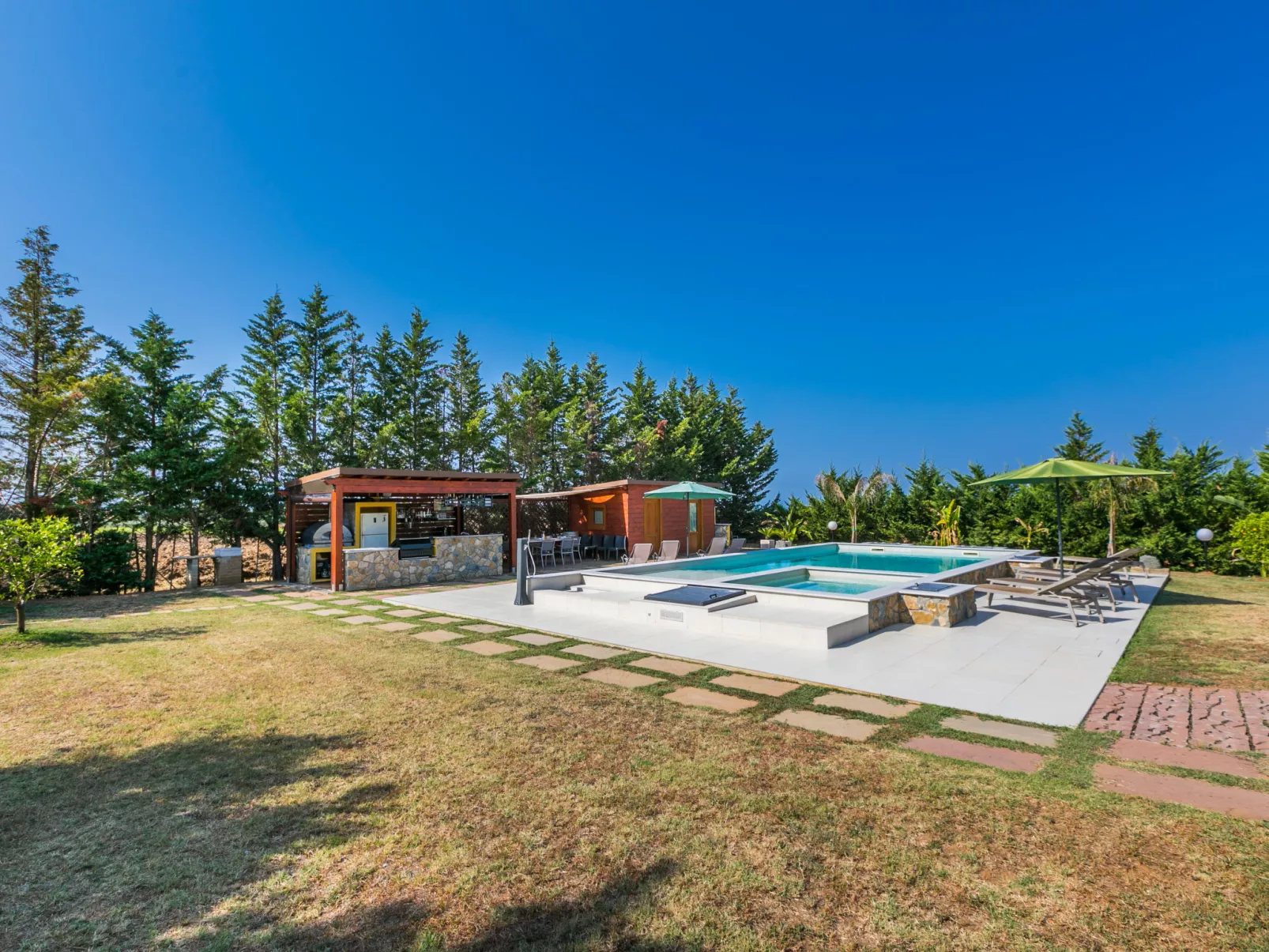 Villa della Duna-Outside