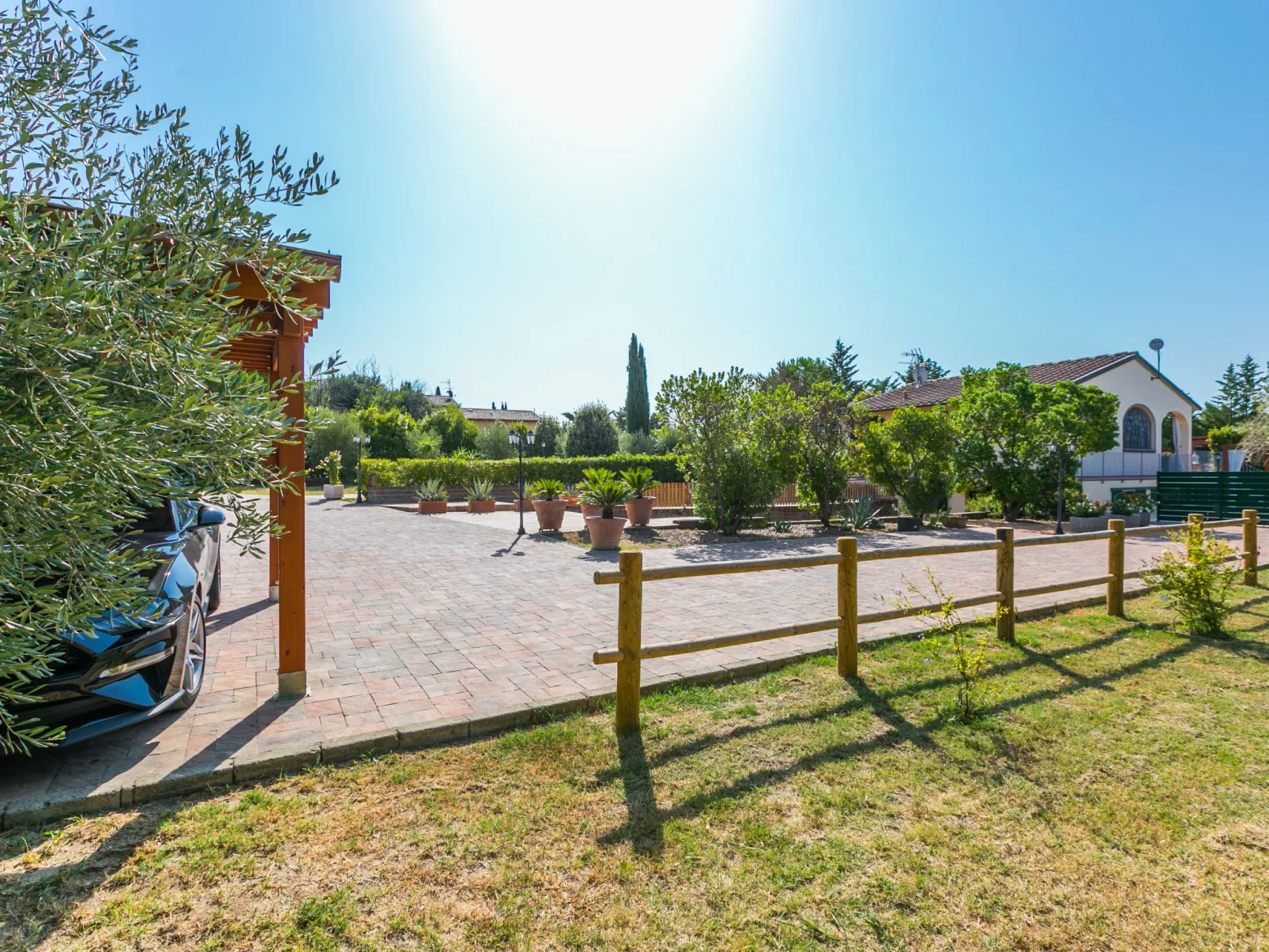 Villa della Duna-Outside